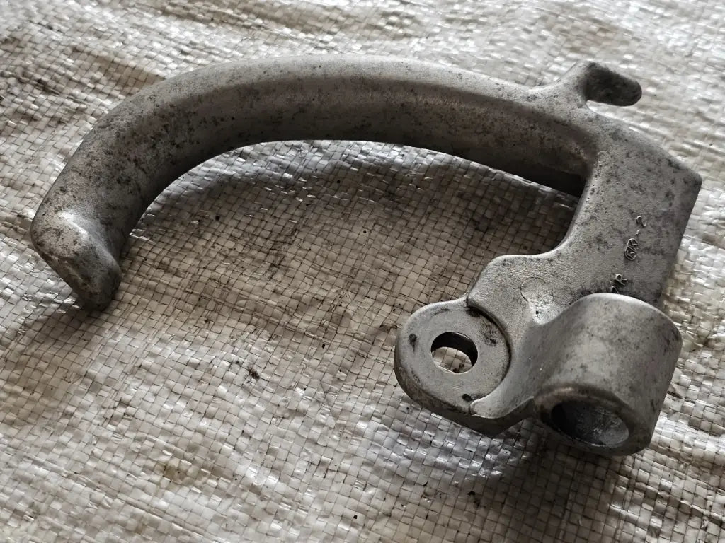 Asa de agarre (grab bar) izquierda para pasajero Honda VFR 750 F año ¿?